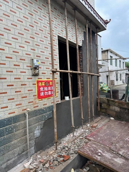 某自建房墙体开裂加固施工